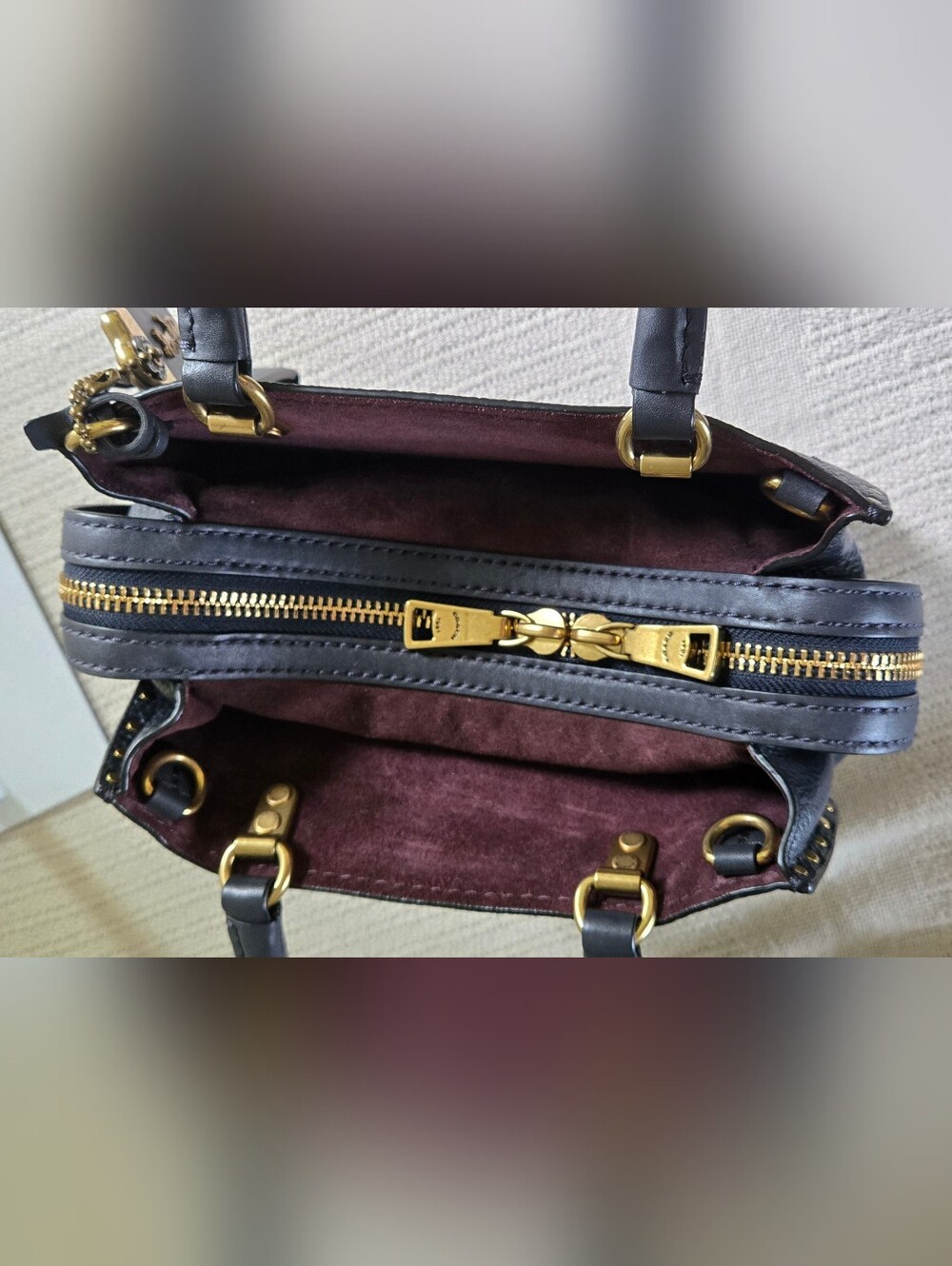 Coach Rivet Rogue 25 - Picture 6 of 16